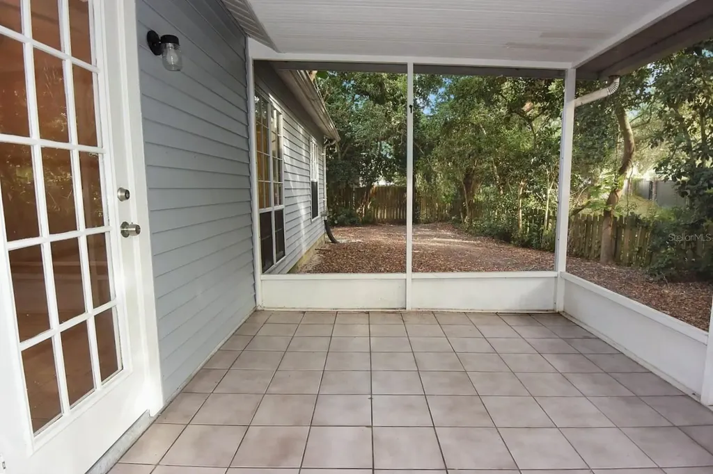 1672 Countrywood Street Tarpon Springs FL 34689