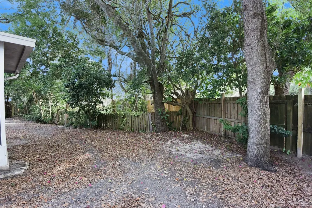 1672 Countrywood Street Tarpon Springs FL 34689