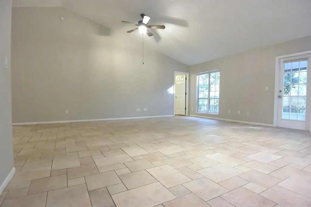 1672 Countrywood Street Tarpon Springs FL 34689