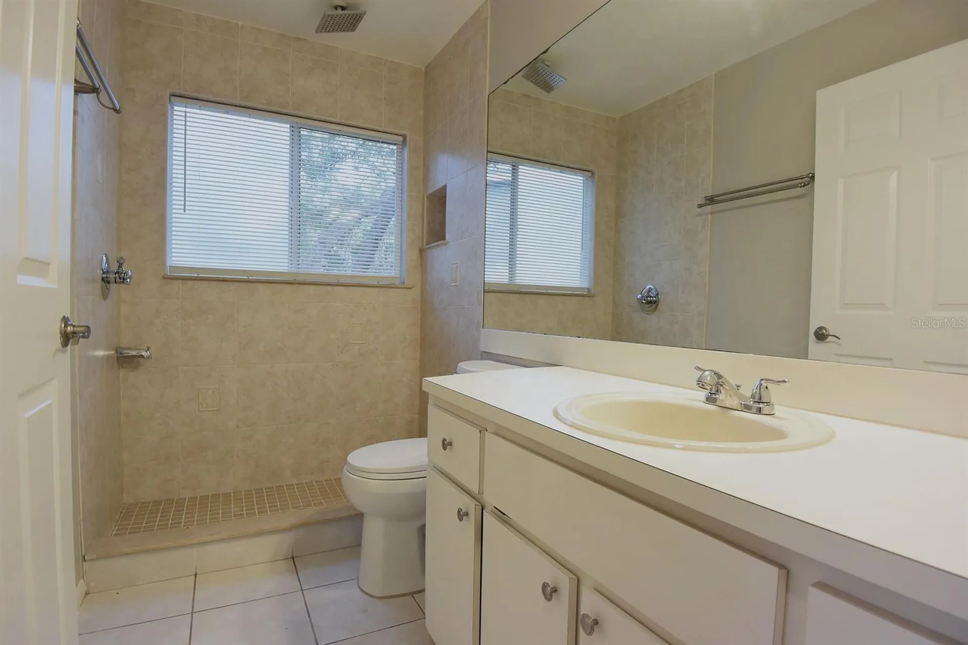 1672 Countrywood Street Tarpon Springs FL 34689