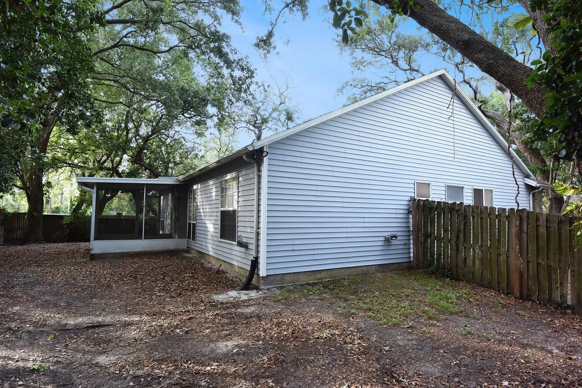 1672 Countrywood Street Tarpon Springs FL 34689