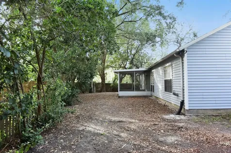 1672 Countrywood Street Tarpon Springs FL 34689