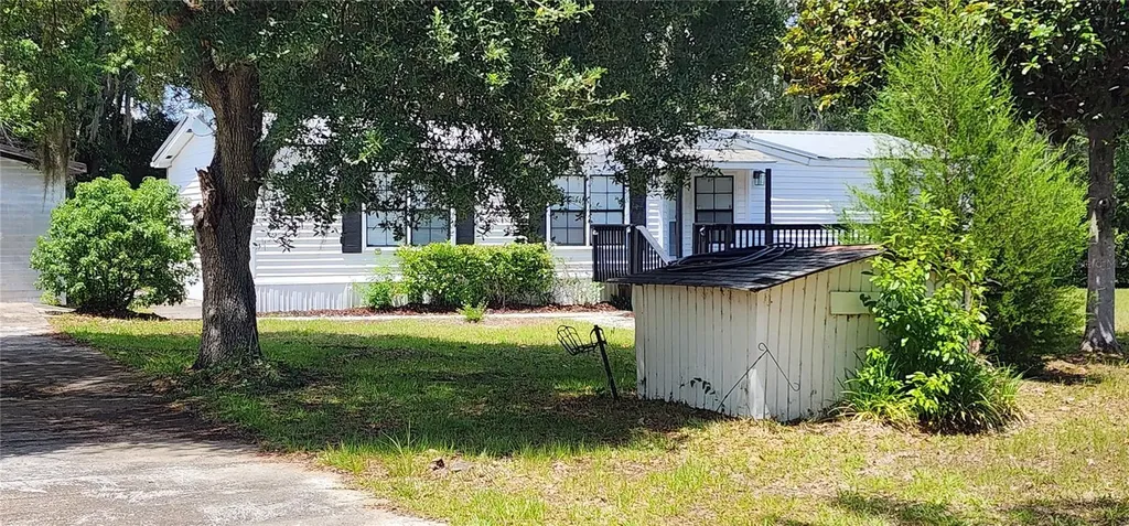 19865 SW 5th Place Dunnellon FL 34431