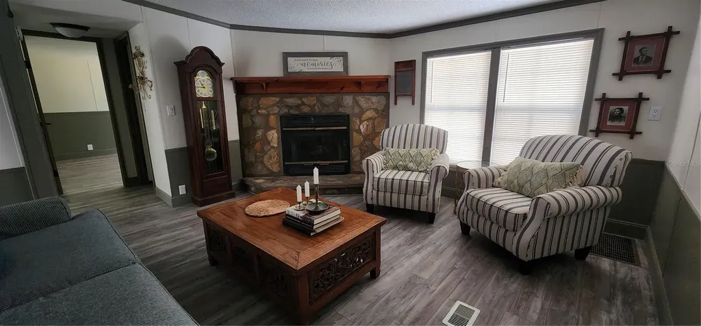 19865 SW 5th Place Dunnellon FL 34431