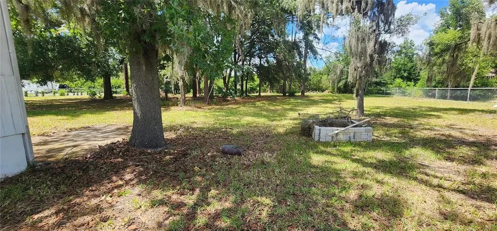 19865 SW 5th Place Dunnellon FL 34431