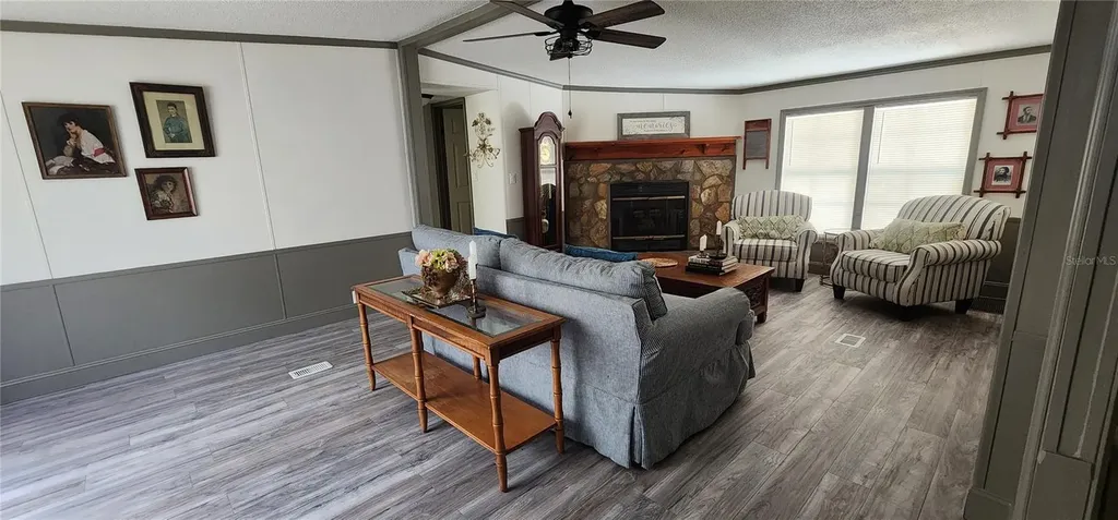 19865 SW 5th Place Dunnellon FL 34431