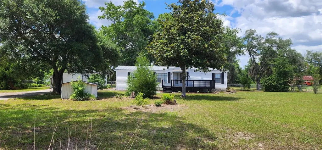 19865 SW 5th Place Dunnellon FL 34431