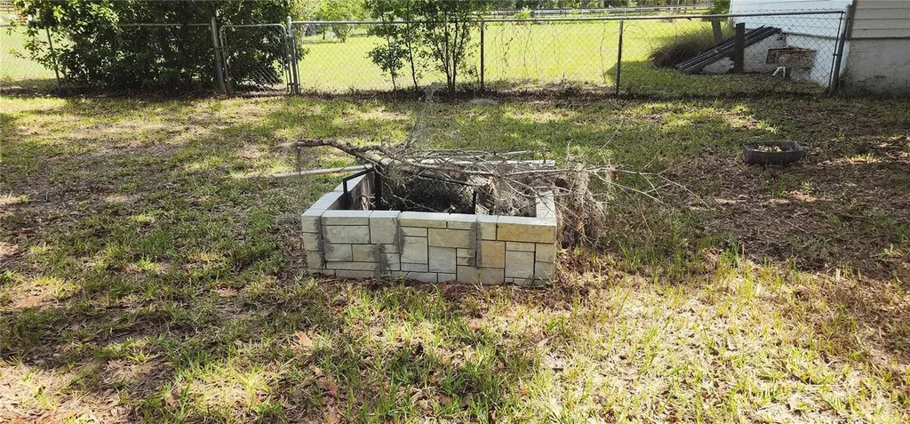 19865 SW 5th Place Dunnellon FL 34431