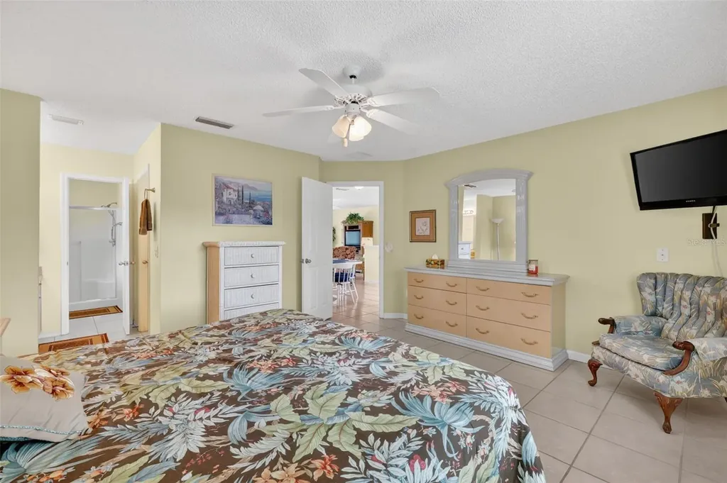 422 San Marino Drive The Villages FL 32159