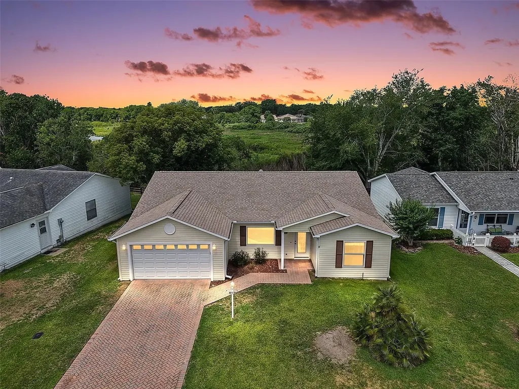 422 San Marino Drive The Villages FL 32159