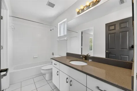 16003 Ridley Place Tampa FL 33647