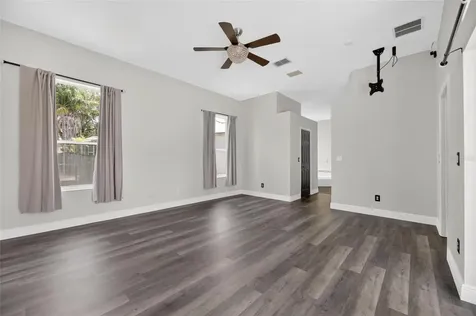 16003 Ridley Place Tampa FL 33647
