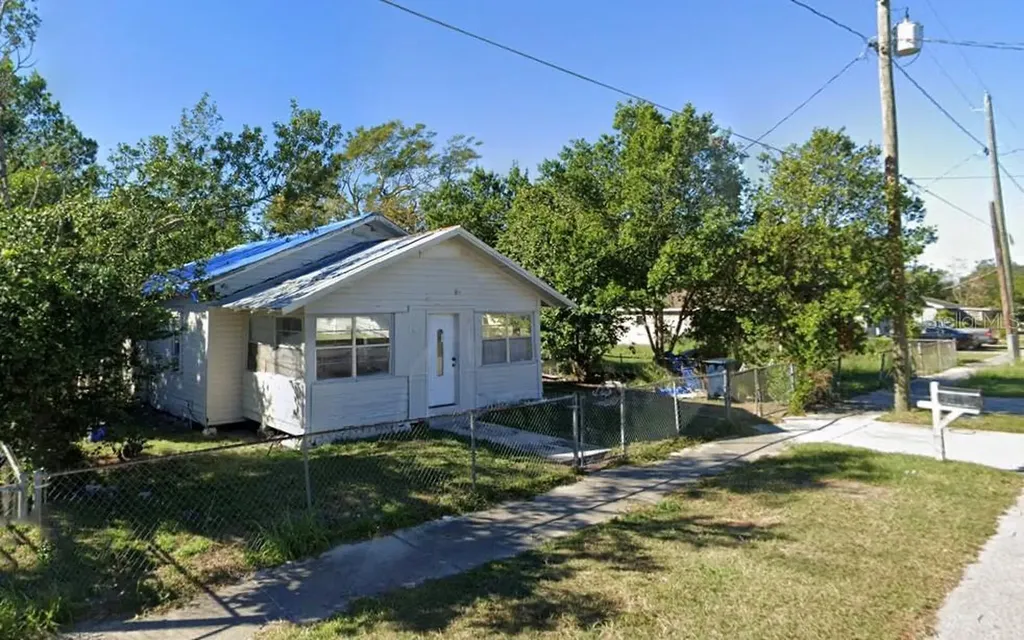 518 Orange Street Auburndale FL 33823