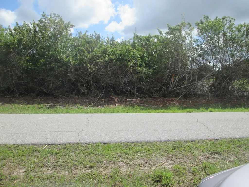 6663 & 6669 Kevitt Boulevard Port Charlotte FL 33981