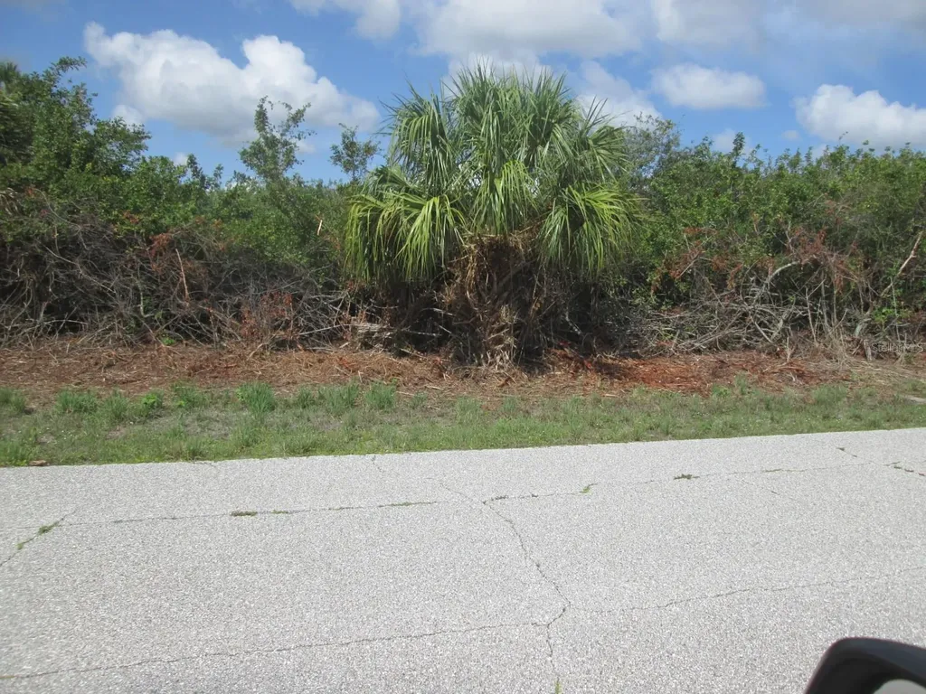 6663 & 6669 Kevitt Boulevard Port Charlotte FL 33981