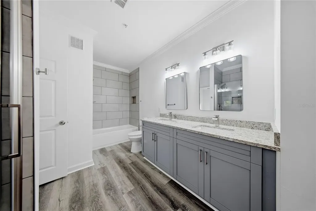 18477 Bridle Club Drive Tampa FL 33647