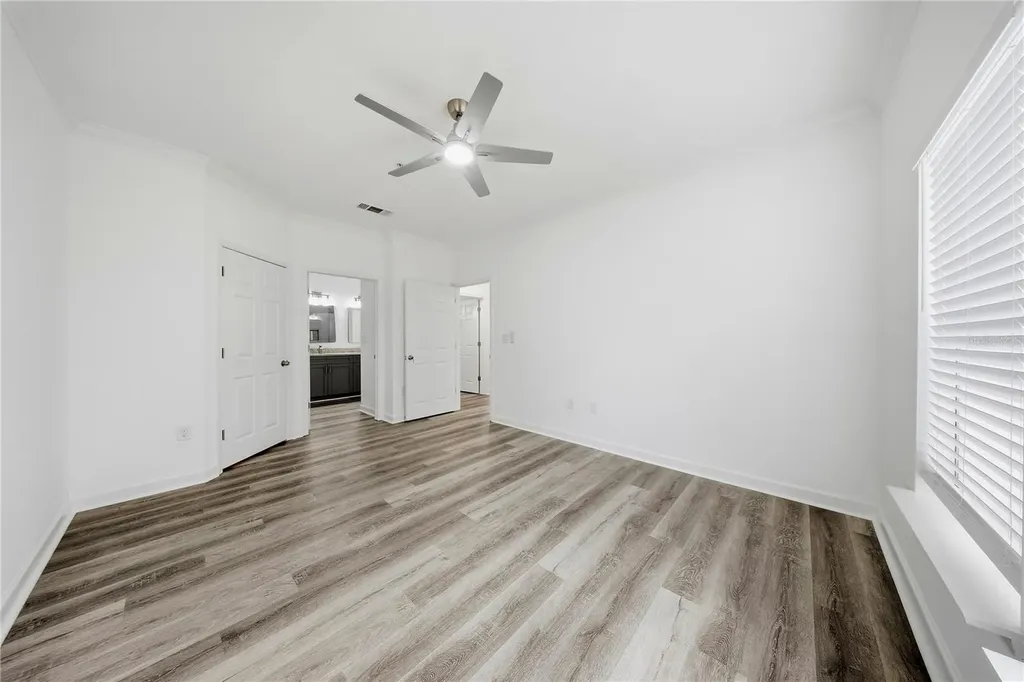 18477 Bridle Club Drive Tampa FL 33647