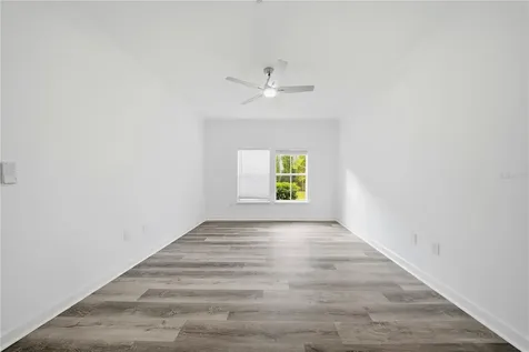 18477 Bridle Club Drive Tampa FL 33647