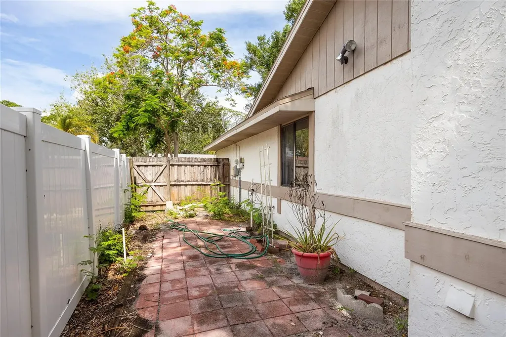 627 Timber Bay Circle W Oldsmar FL 34677