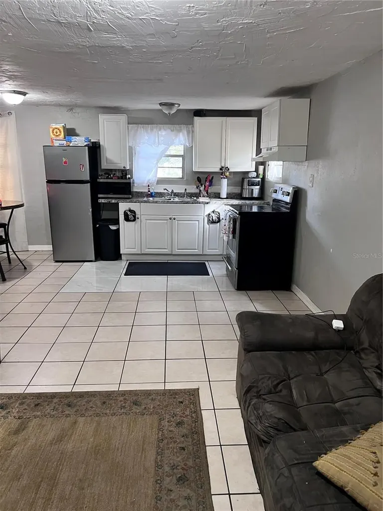 811 NE 20th Street Gainesville FL 32641