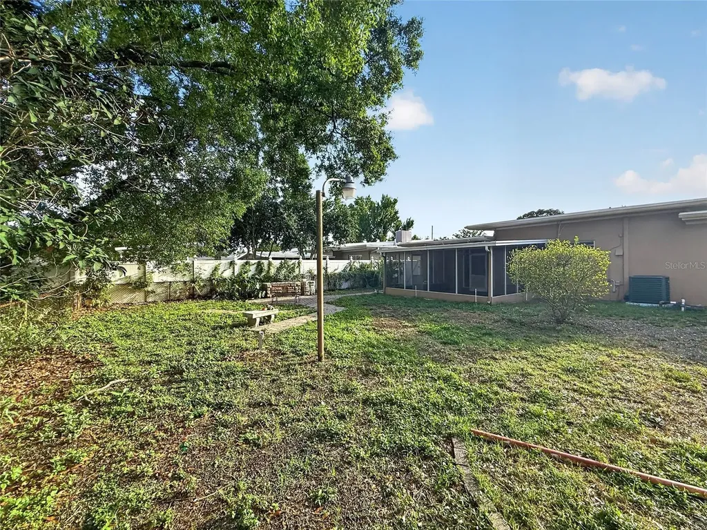 305 N Glen Avenue Tampa FL 33609