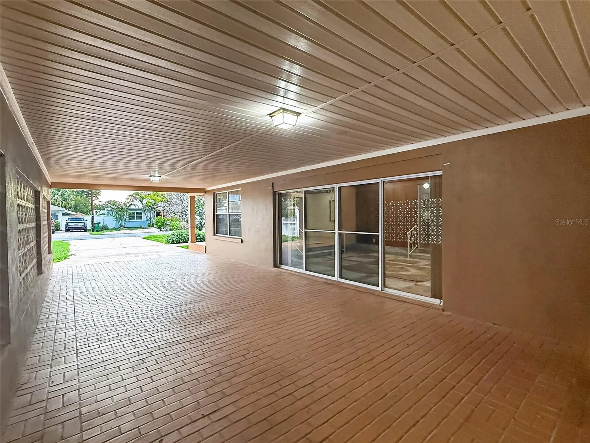 305 N Glen Avenue Tampa FL 33609