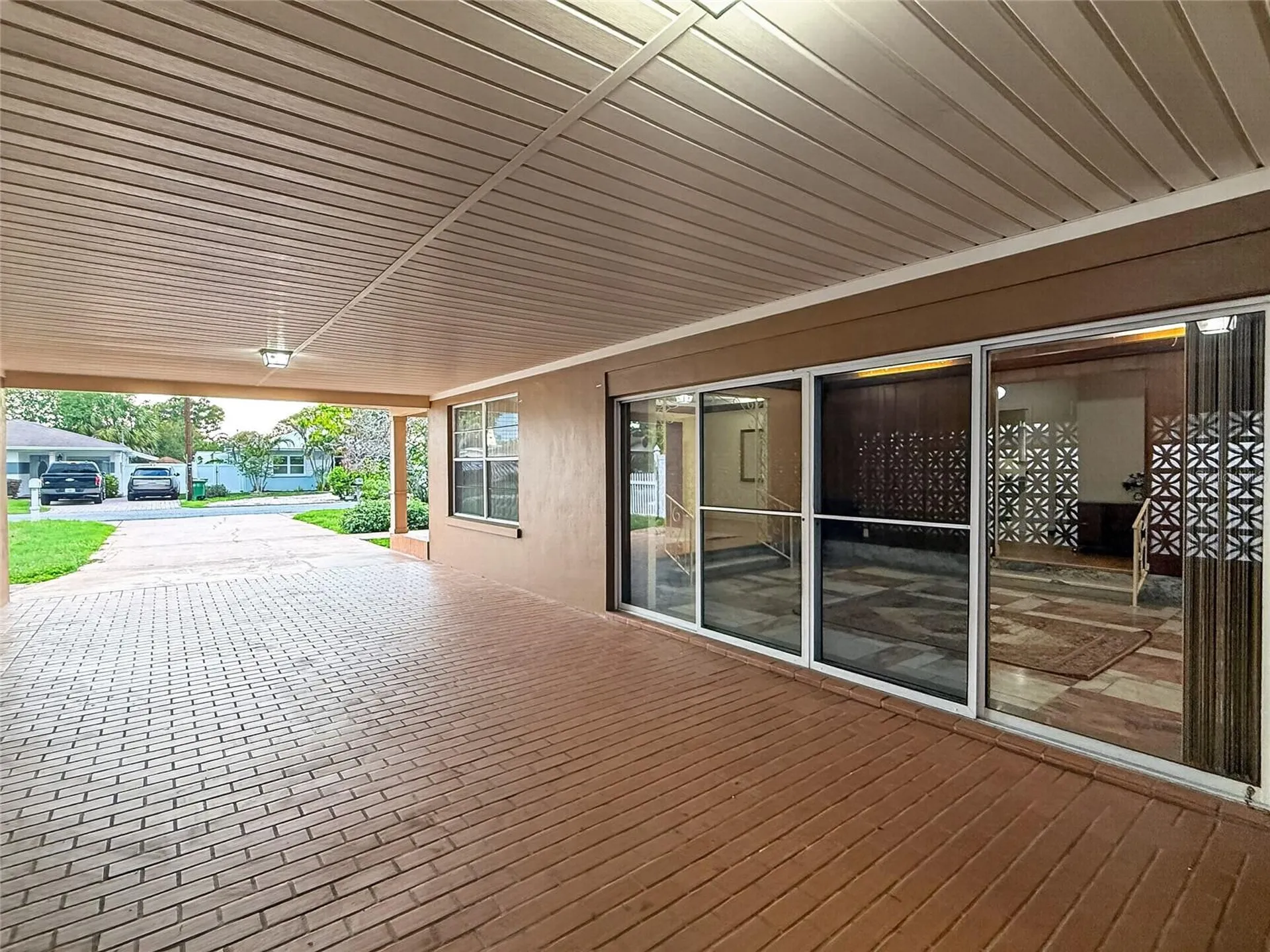 305 N Glen Avenue Tampa FL 33609