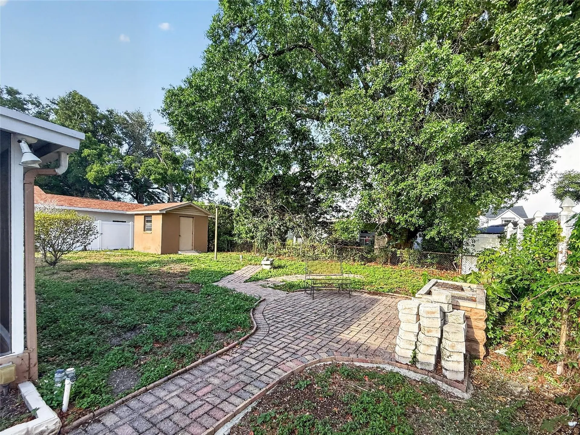 305 N Glen Avenue Tampa FL 33609