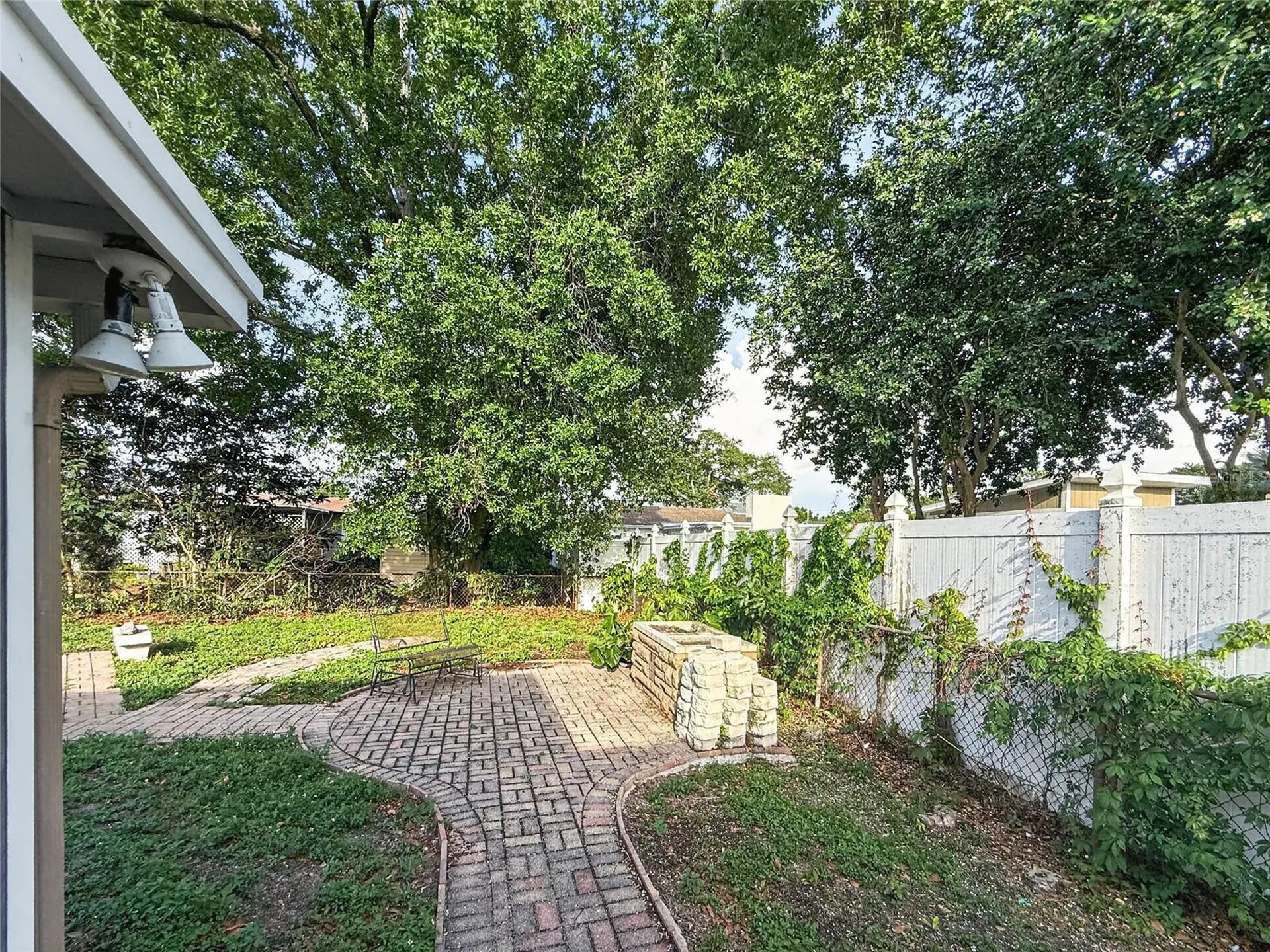 305 N Glen Avenue Tampa FL 33609