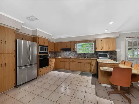 305 N Glen Avenue Tampa FL 33609