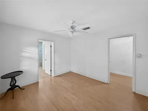 305 N Glen Avenue Tampa FL 33609