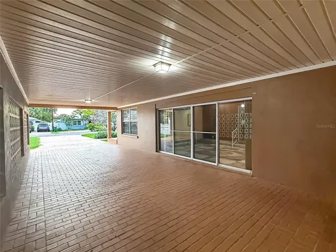 305 N Glen Avenue Tampa FL 33609