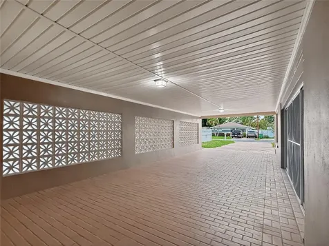 305 N Glen Avenue Tampa FL 33609