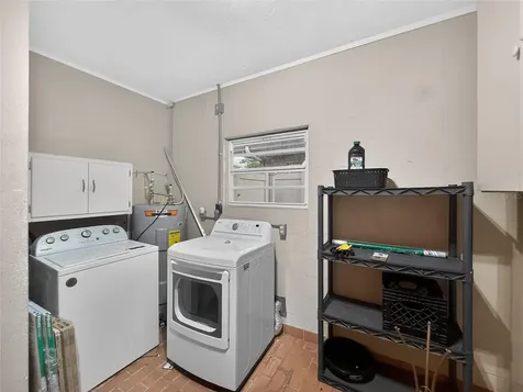 305 N Glen Avenue Tampa FL 33609
