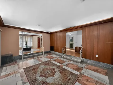 305 N Glen Avenue Tampa FL 33609