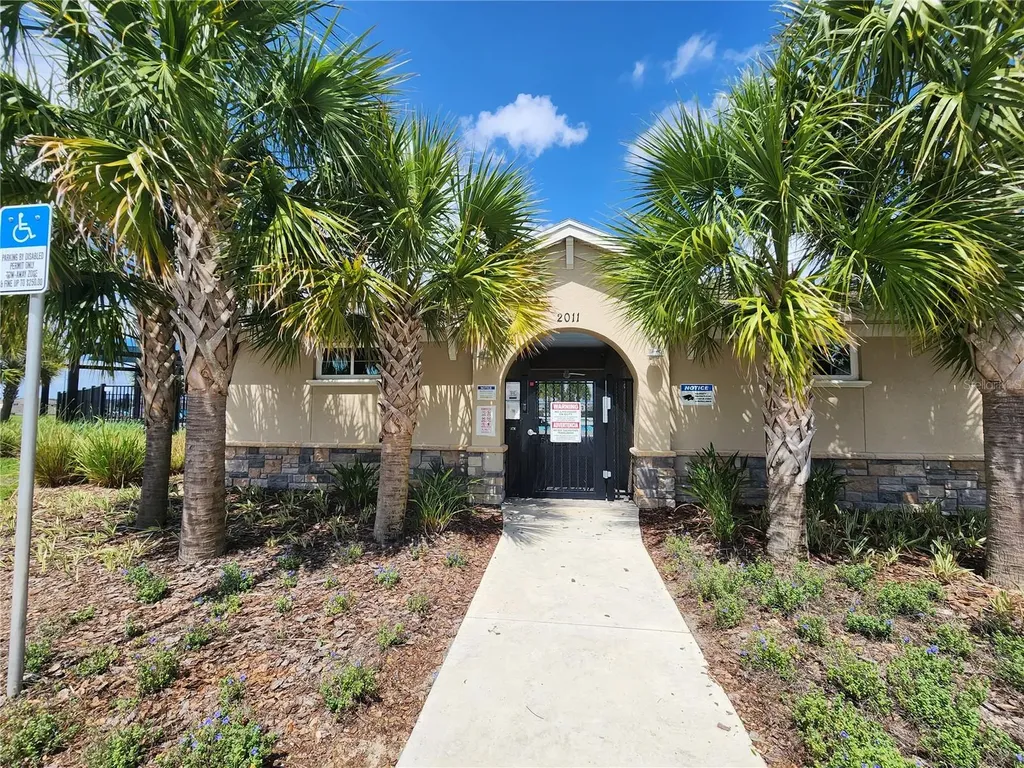 708 Griffon Avenue Lake Alfred FL 33850