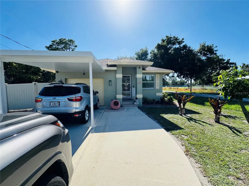 998 Ponder Avenue Sarasota FL 34232