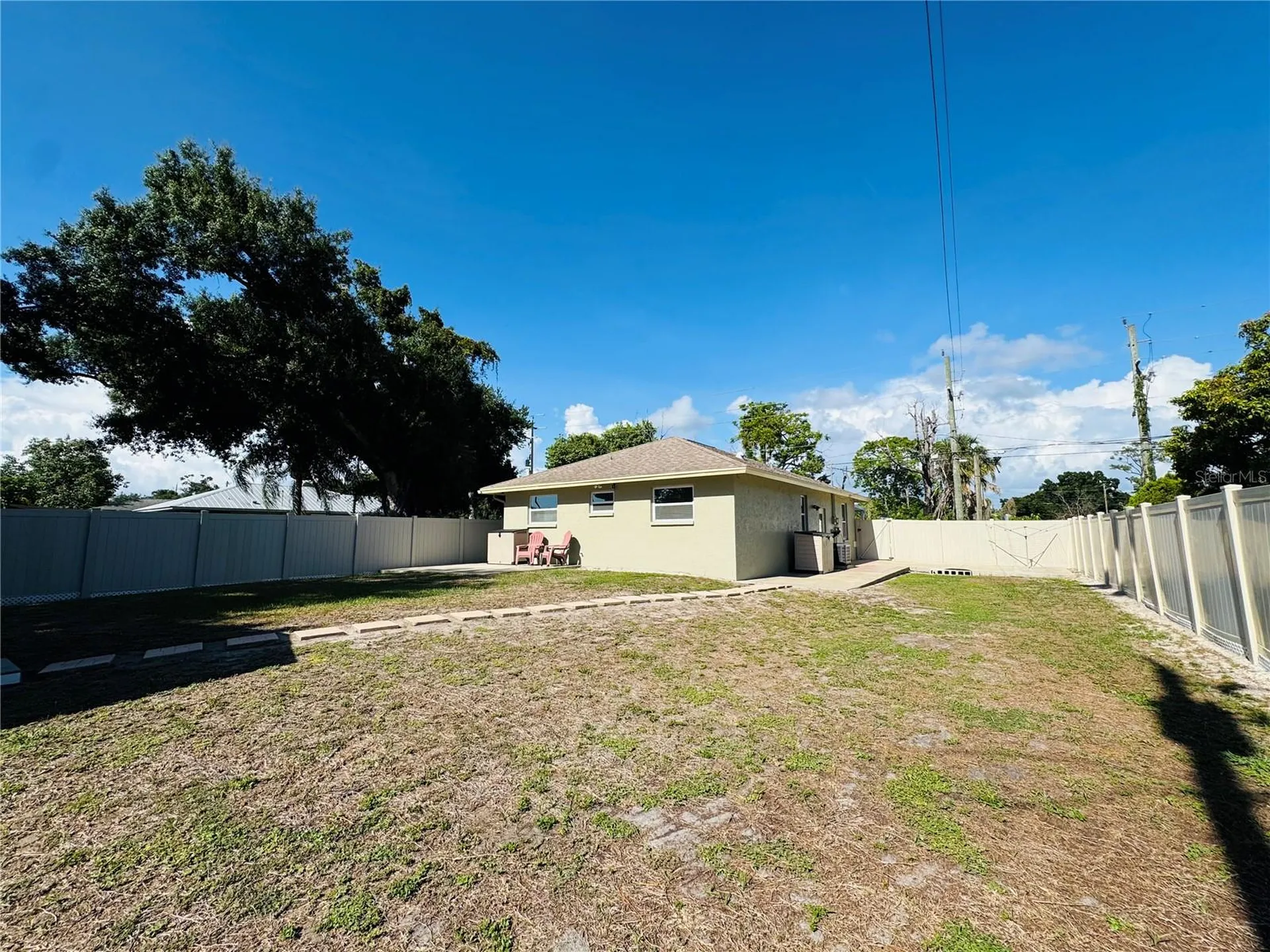 998 Ponder Avenue Sarasota FL 34232