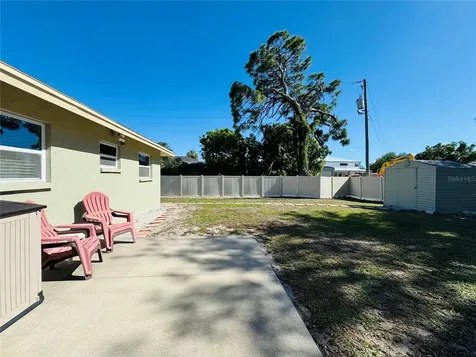 998 Ponder Avenue Sarasota FL 34232