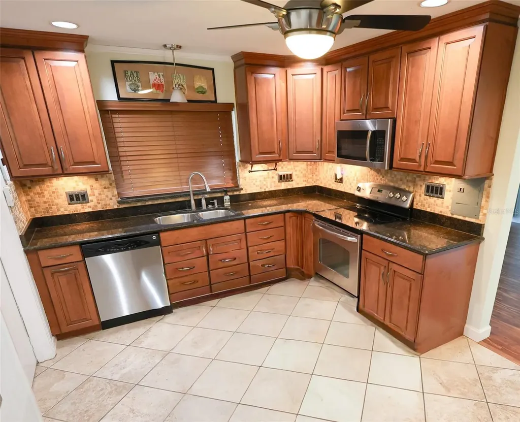 3104 W North A Street Tampa FL 33609