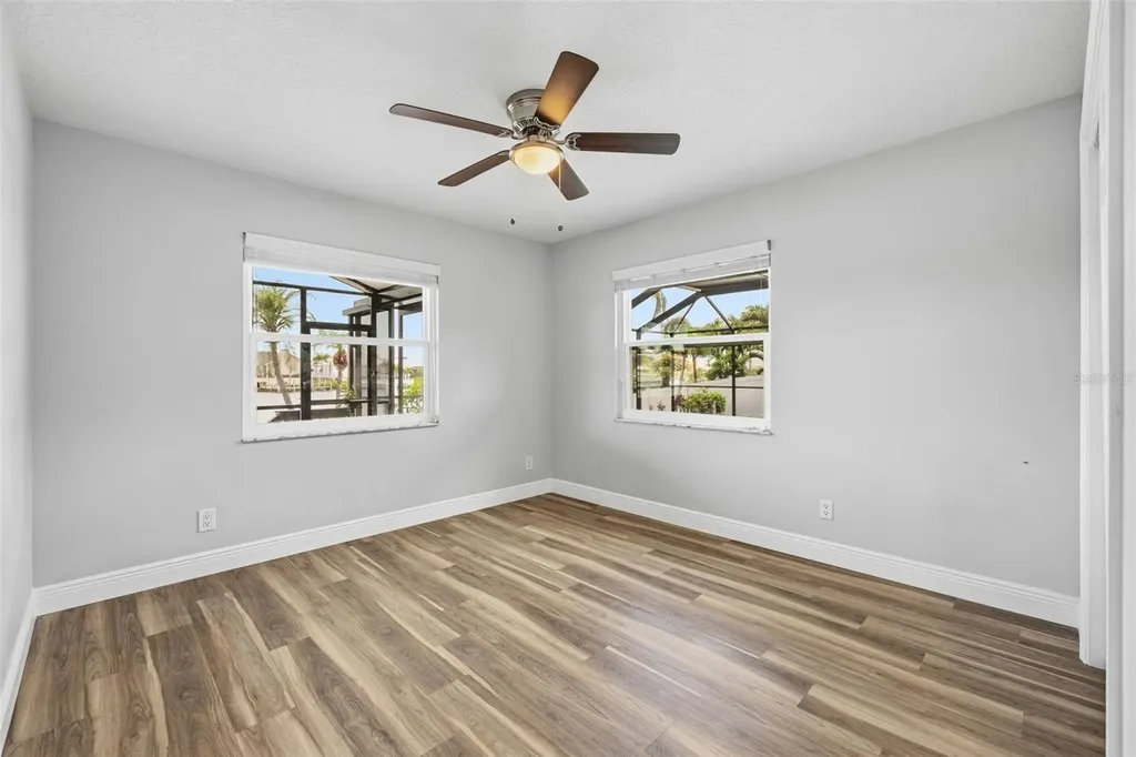 831 Chipaway Drive Apollo Beach FL 33572