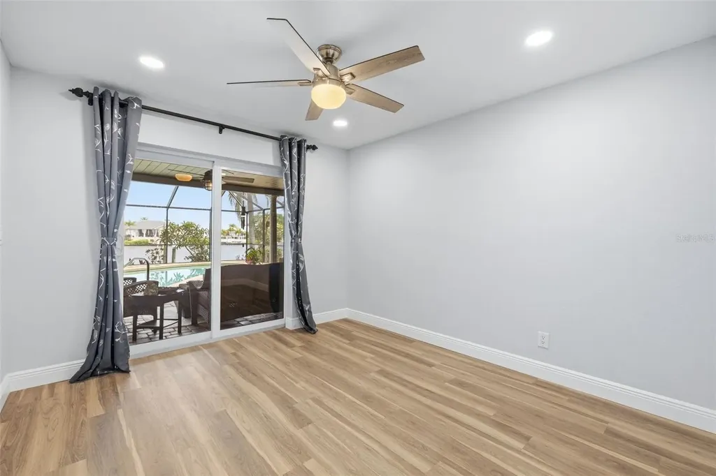 831 Chipaway Drive Apollo Beach FL 33572
