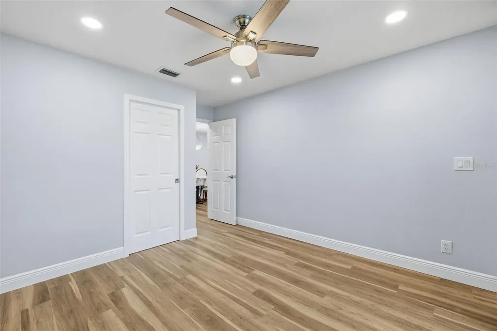 831 Chipaway Drive Apollo Beach FL 33572