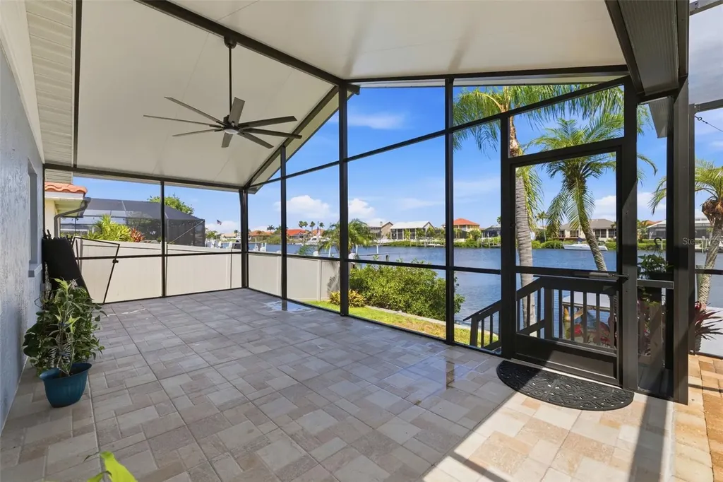 831 Chipaway Drive Apollo Beach FL 33572