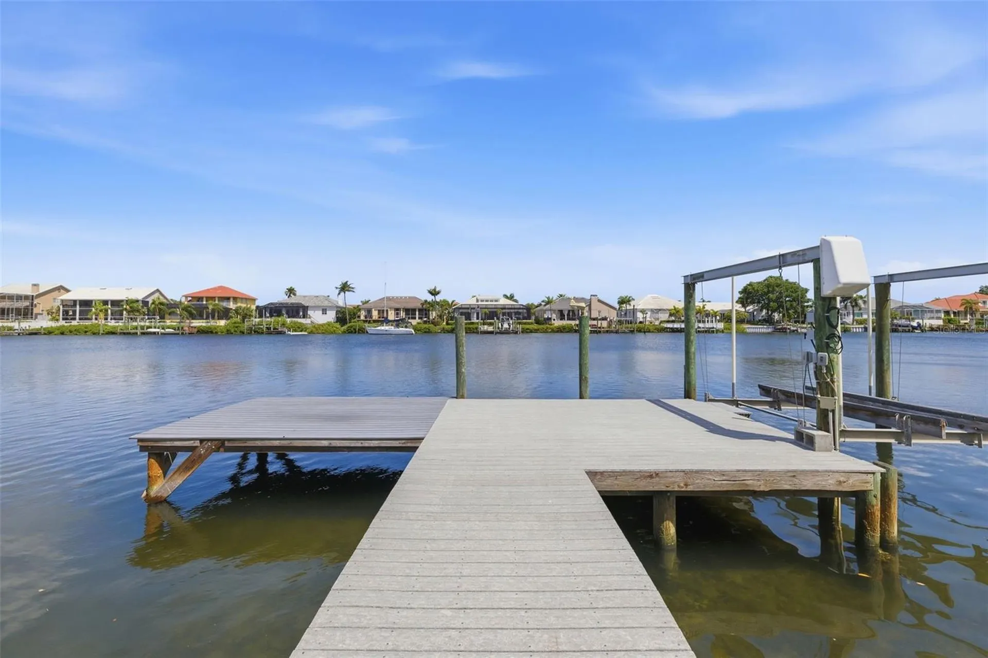 831 Chipaway Drive Apollo Beach FL 33572