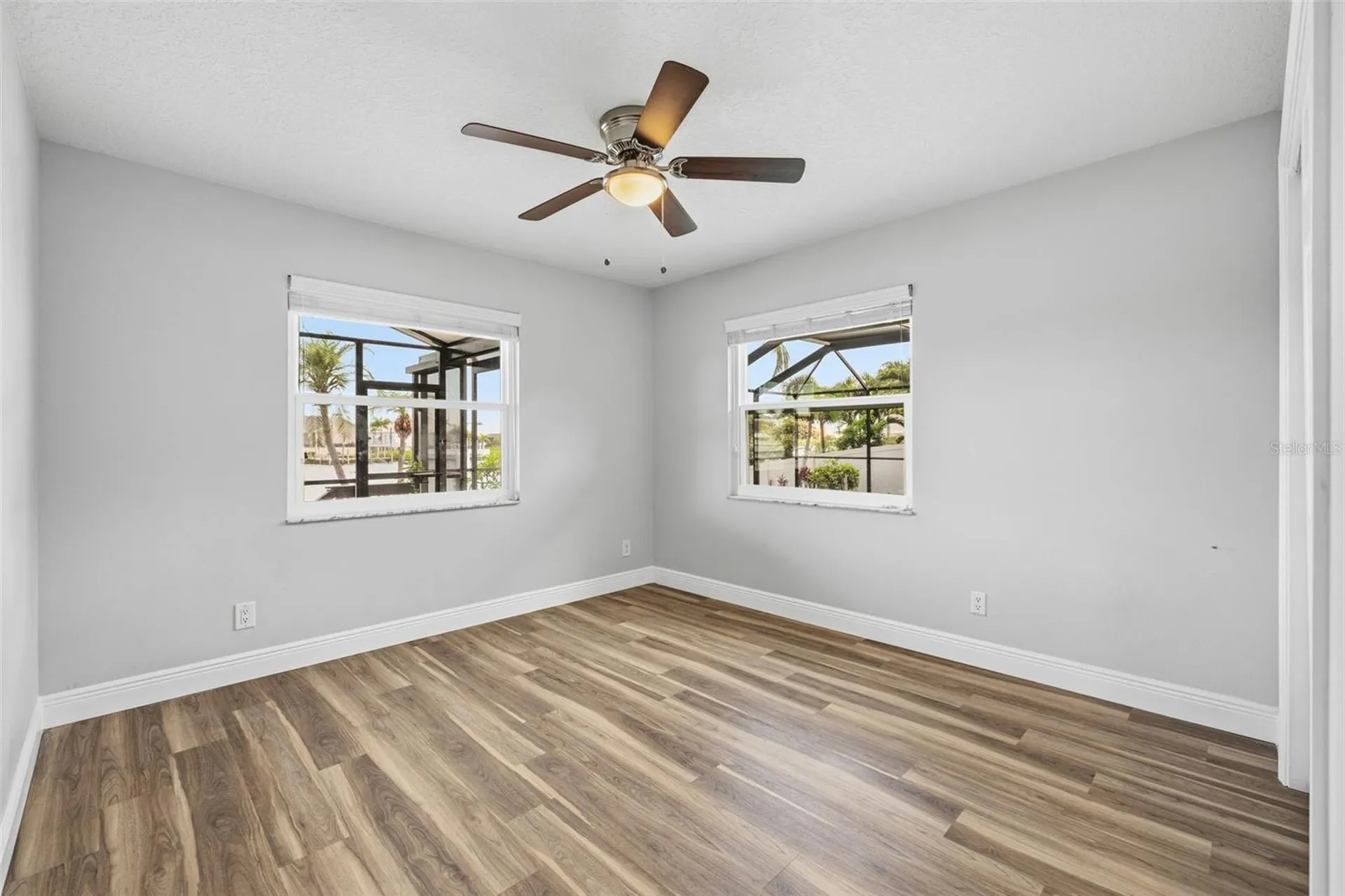 831 Chipaway Drive Apollo Beach FL 33572
