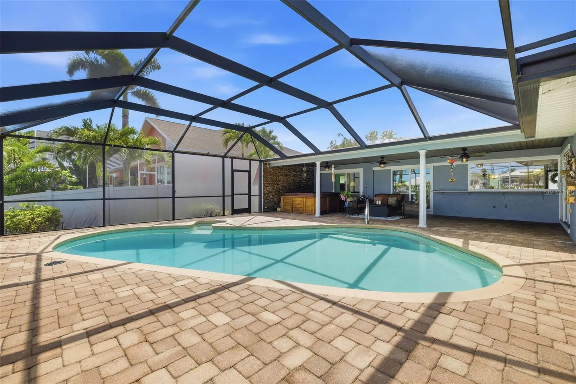 831 Chipaway Drive Apollo Beach FL 33572