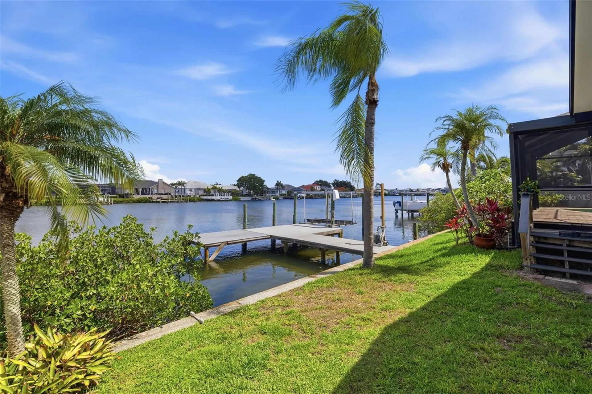 831 Chipaway Drive Apollo Beach FL 33572