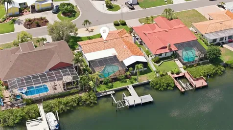 831 Chipaway Drive Apollo Beach FL 33572