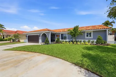 831 Chipaway Drive Apollo Beach FL 33572